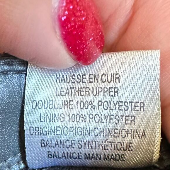 Aqua Womens Boots College size 9 Gray Suede Ankle booties slip on zip Chelsea - Picture 11 of 11